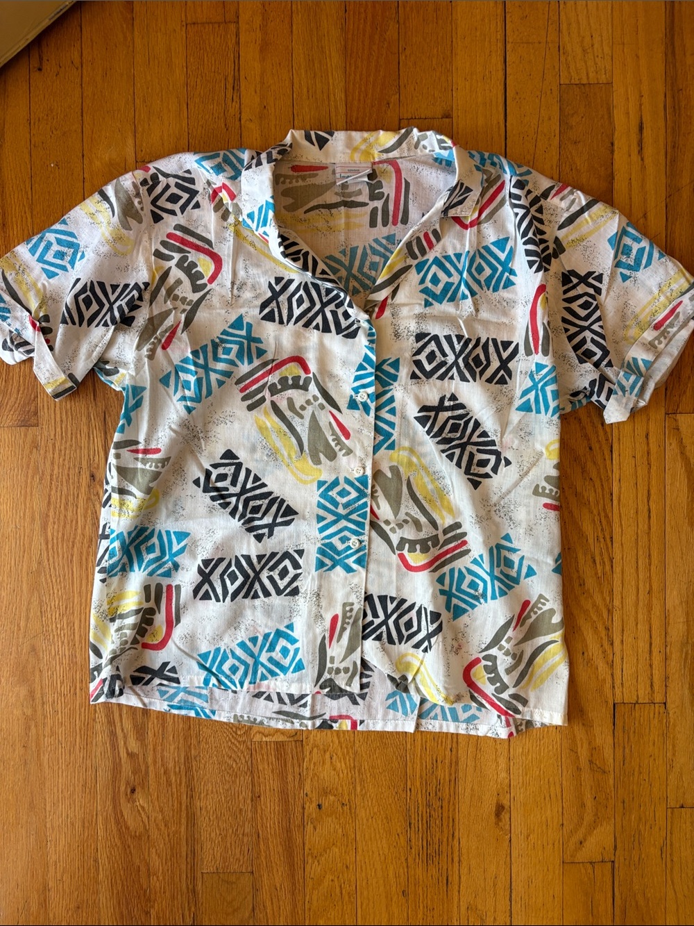 Boys' White Short-Sleeve Button-Down Shirt with Multi-Color Geo Print